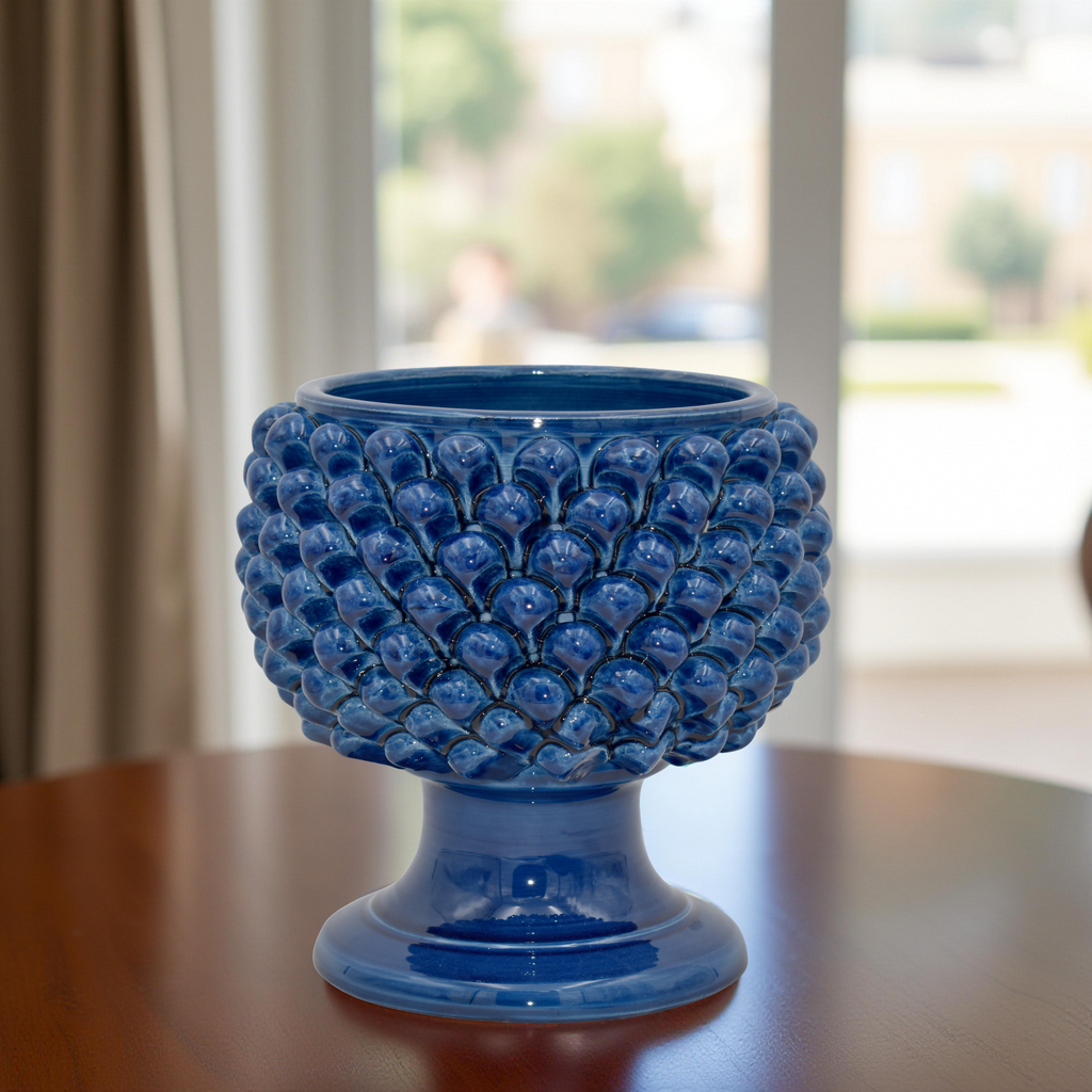 Vaso mezza pigna blu intenso in ceramica di Caltagirone