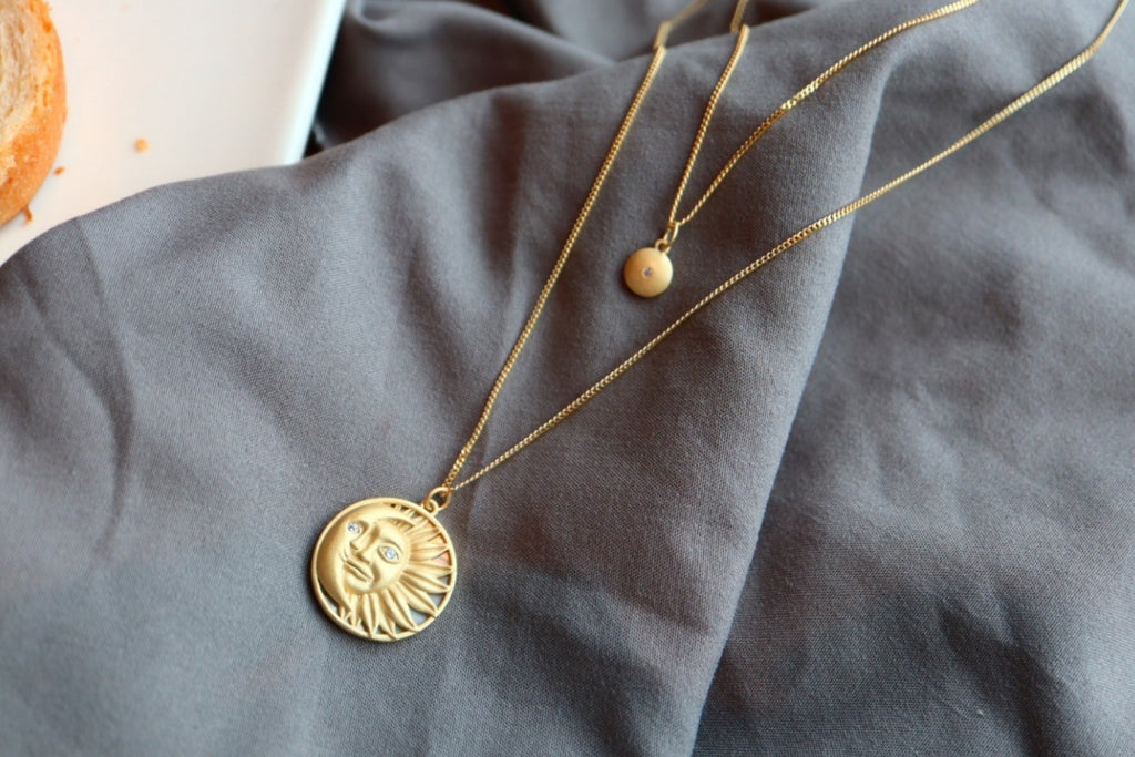 Italian Craftsmanship Natural White Mother-of-pearl Pendant Necklace