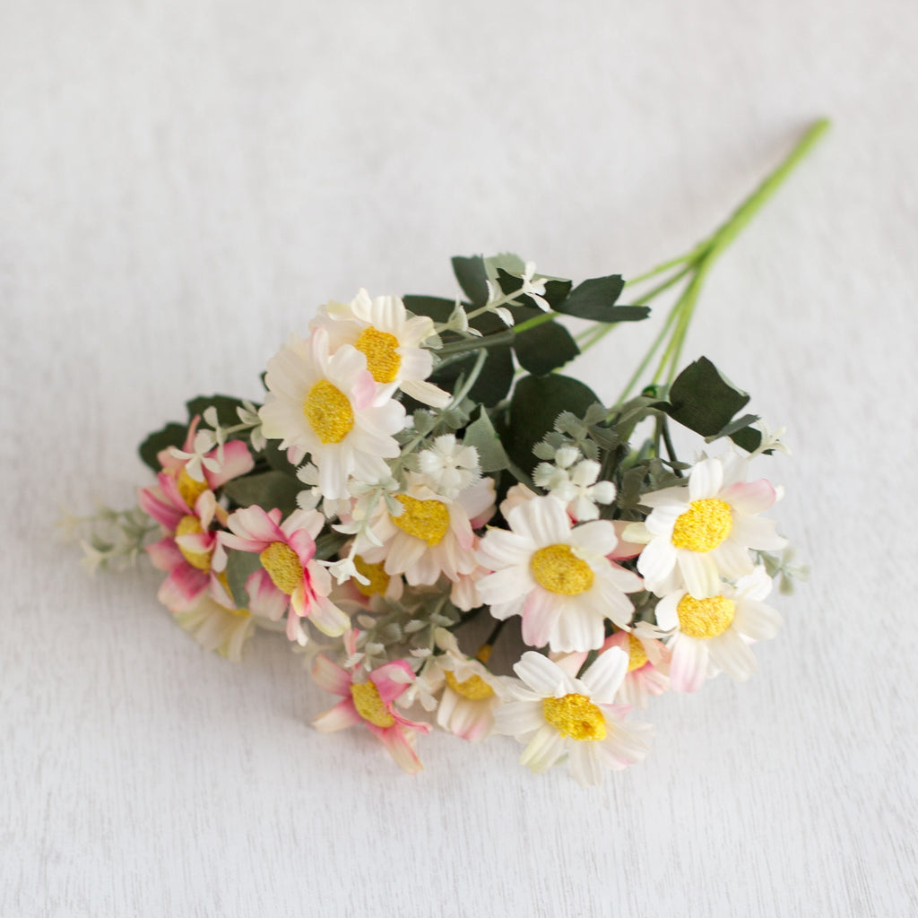 Decoraciones, flores artificiales, adornos