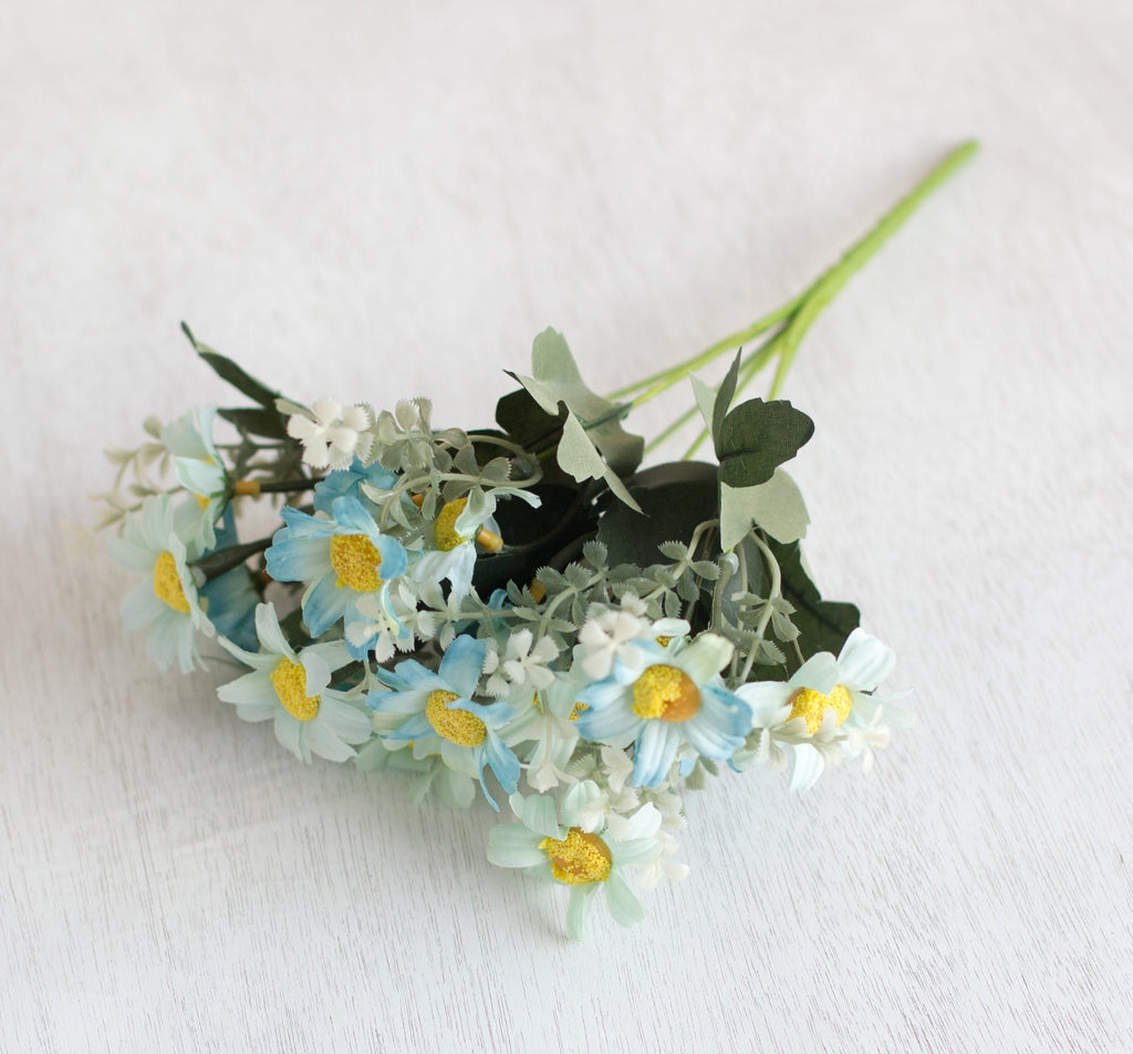 Decoraciones, flores artificiales, adornos