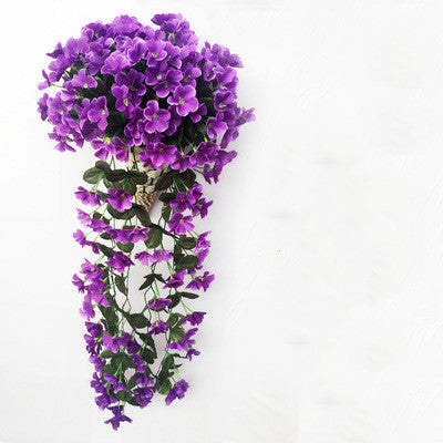 Bellissime orchidee pendenti, fiori di seta
