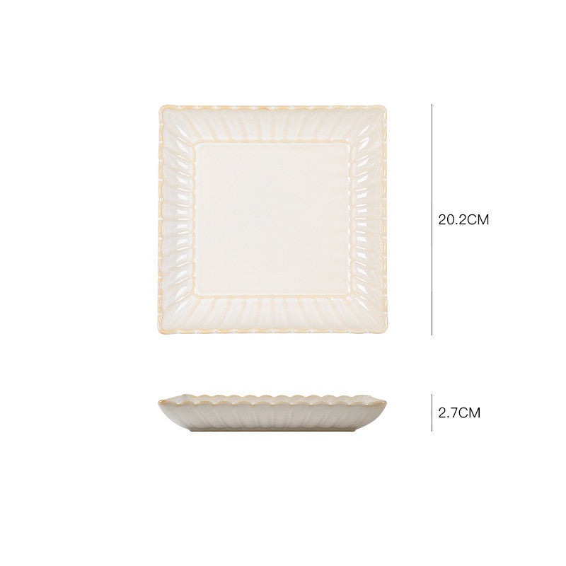 Porzellan-Essgeschirr im japanischen roten Stil