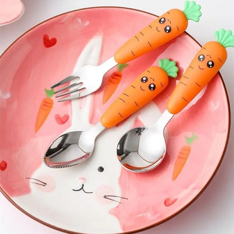 Set di posate da tavola per bambini Carota