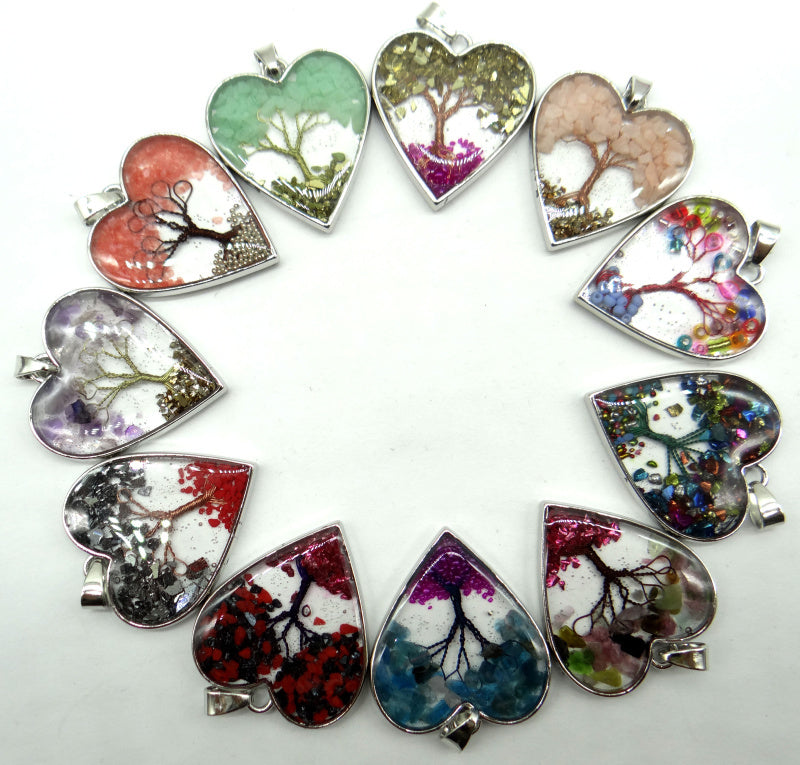 Natürlicher Kristall-Splitter-Rand im Herz-Design