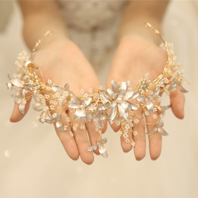 Joyas de novia originales hechas a mano con flores 