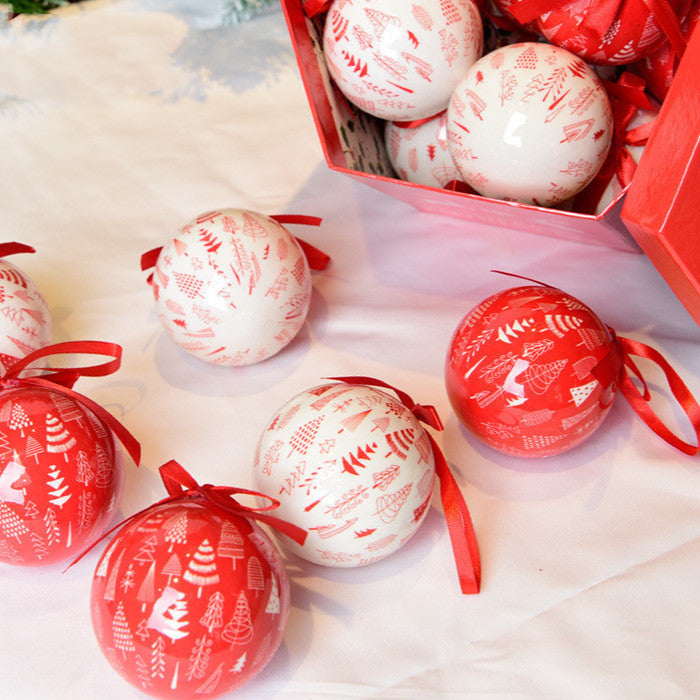 Palline di Natale in scatola decorata con stampa.