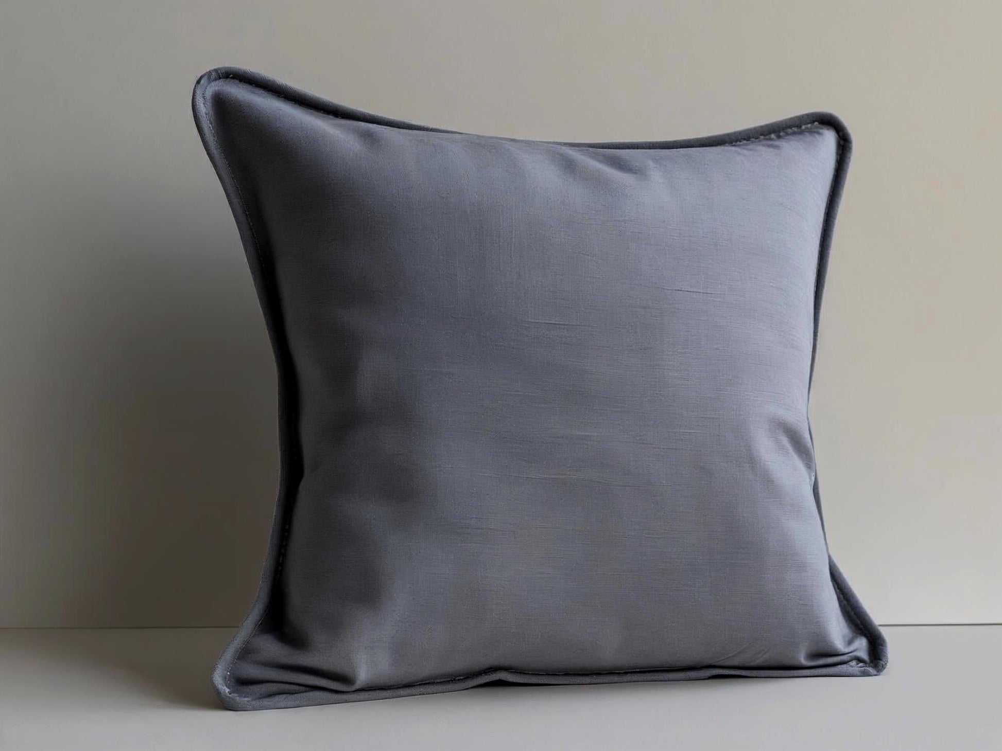 Cuscino arredo "Notturna" – Grigio fumo