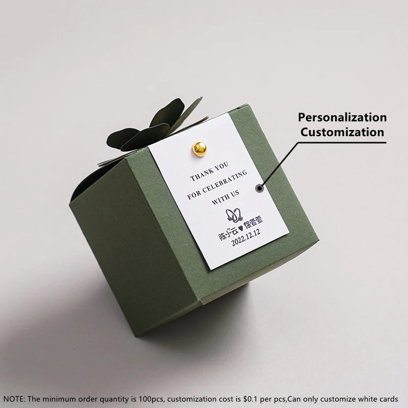 Scatola portaconfetti per matrimonio, verde, creativa, quadrata, personalizzata con fiori.