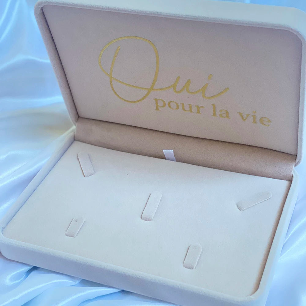 Scatola portagioie in flanella, scatola regalo per fedi nuziali personalizzata.