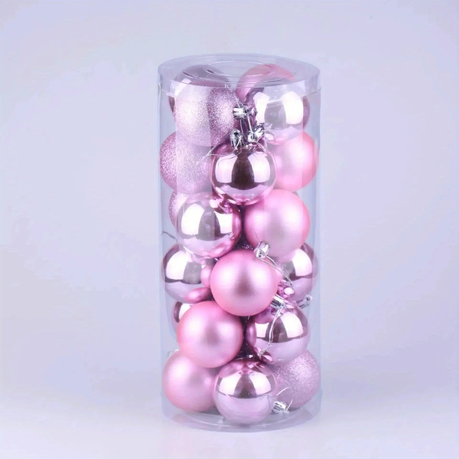 Bolas navideñas festivas para colgar como adornos para el árbol.