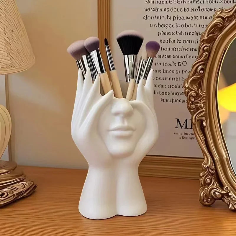 Porta brochas de maquillaje "Un rostro de un millón de pensamientos".