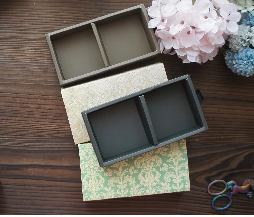 Elegante confezione regalo con motivo floreale blu e giallo, 3 misure, 10 pezzi