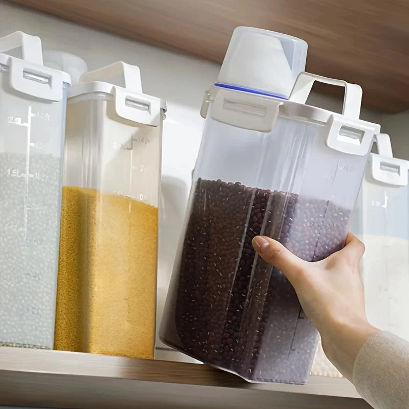 Storage container 2.5L 1PC sealed portable food storage