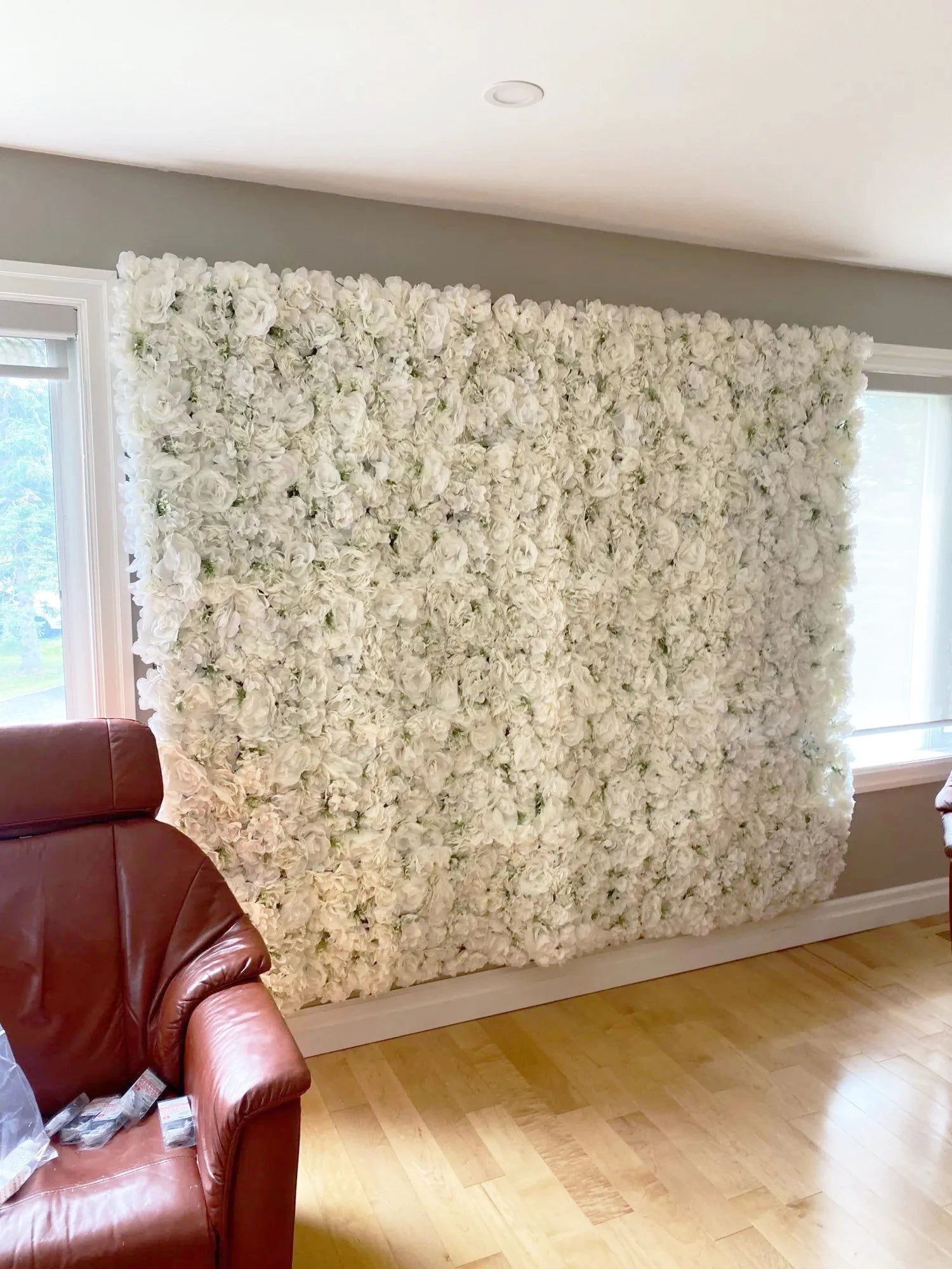 Decoración de fondo de pared con flores artificiales de rosas de seda rosa