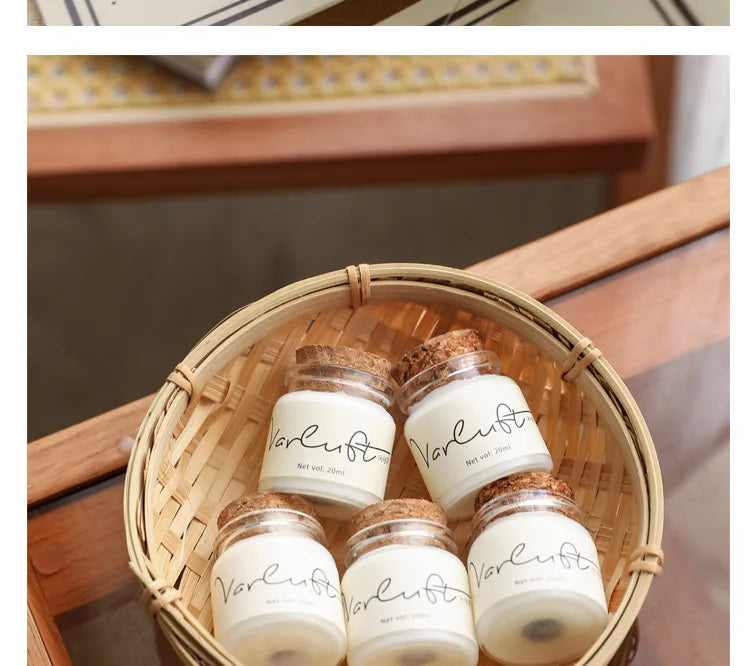 Candela di cera di soia per aromaterapia in formato mini.