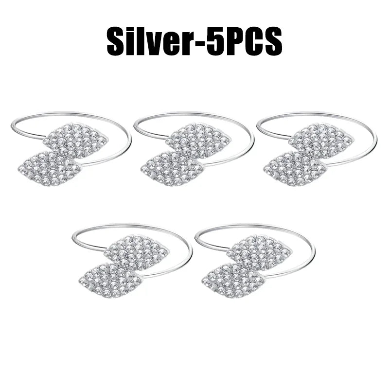 Anillos de servilleta con hojas, elegante decoración de mesa con hojas doradas y plateadas.