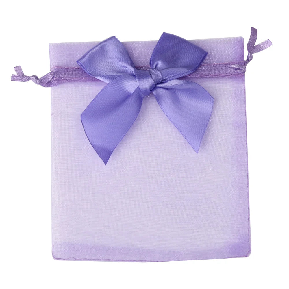 Sacchetto regalo in organza con coulisse e fiocco.