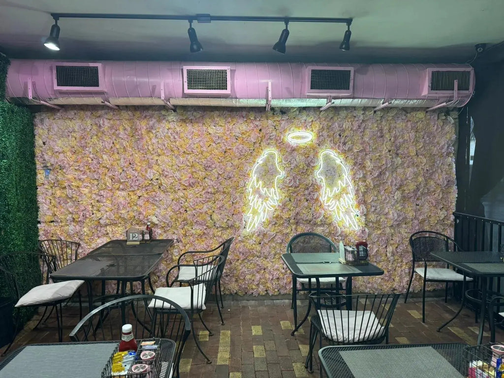 Decoración de fondo de pared con flores artificiales de rosas de seda rosa