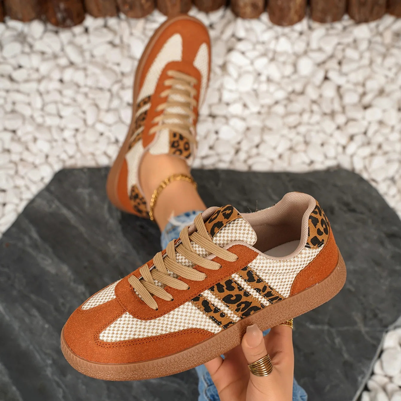 Nuevos zapatos cómodos de diseñador de lujo de moda