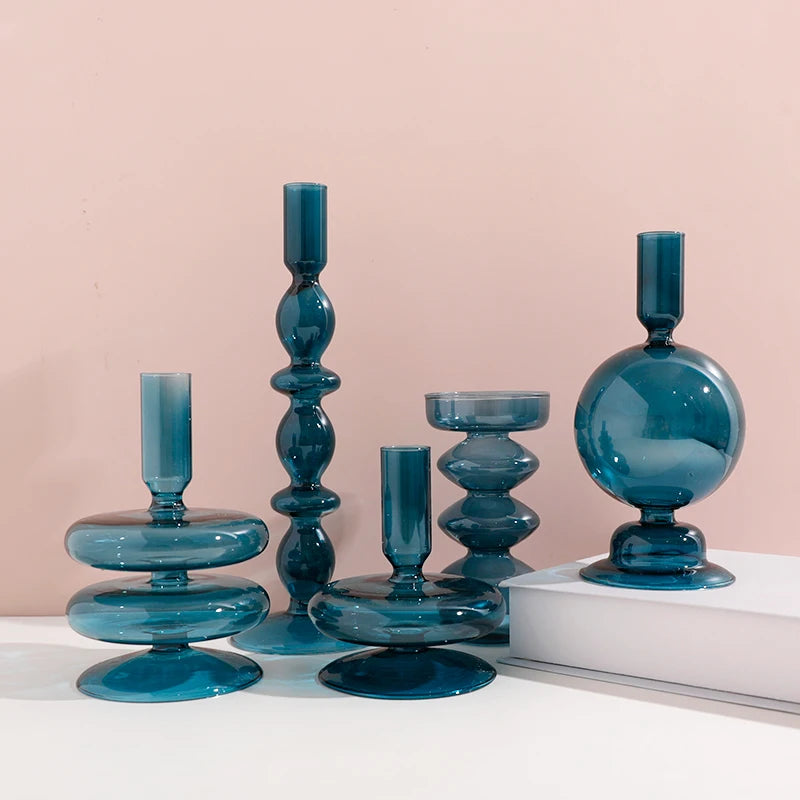 Marineblauer Kerzenhalter aus Glas mit Streifen und Blumenmuster