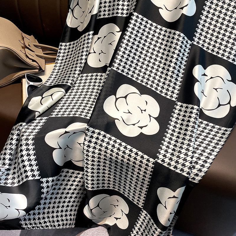 Modisches, langes Strandtuch für Damen mit Blumenmuster