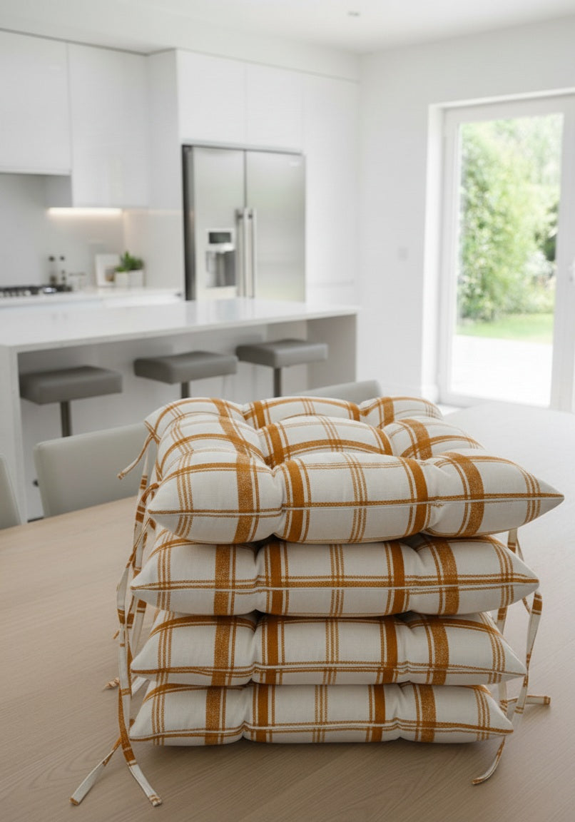 Coprisedia ZAFFIRO Imbottito en Cotone Jacquard | Bianco, Giallo y Bronzo | Coordinato Tovaglia