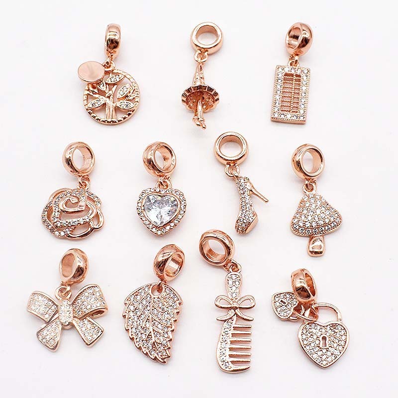 Dijes colgantes con cuentas espaciadoras de gran agujero y baño de cobre y oro de 14 quilates