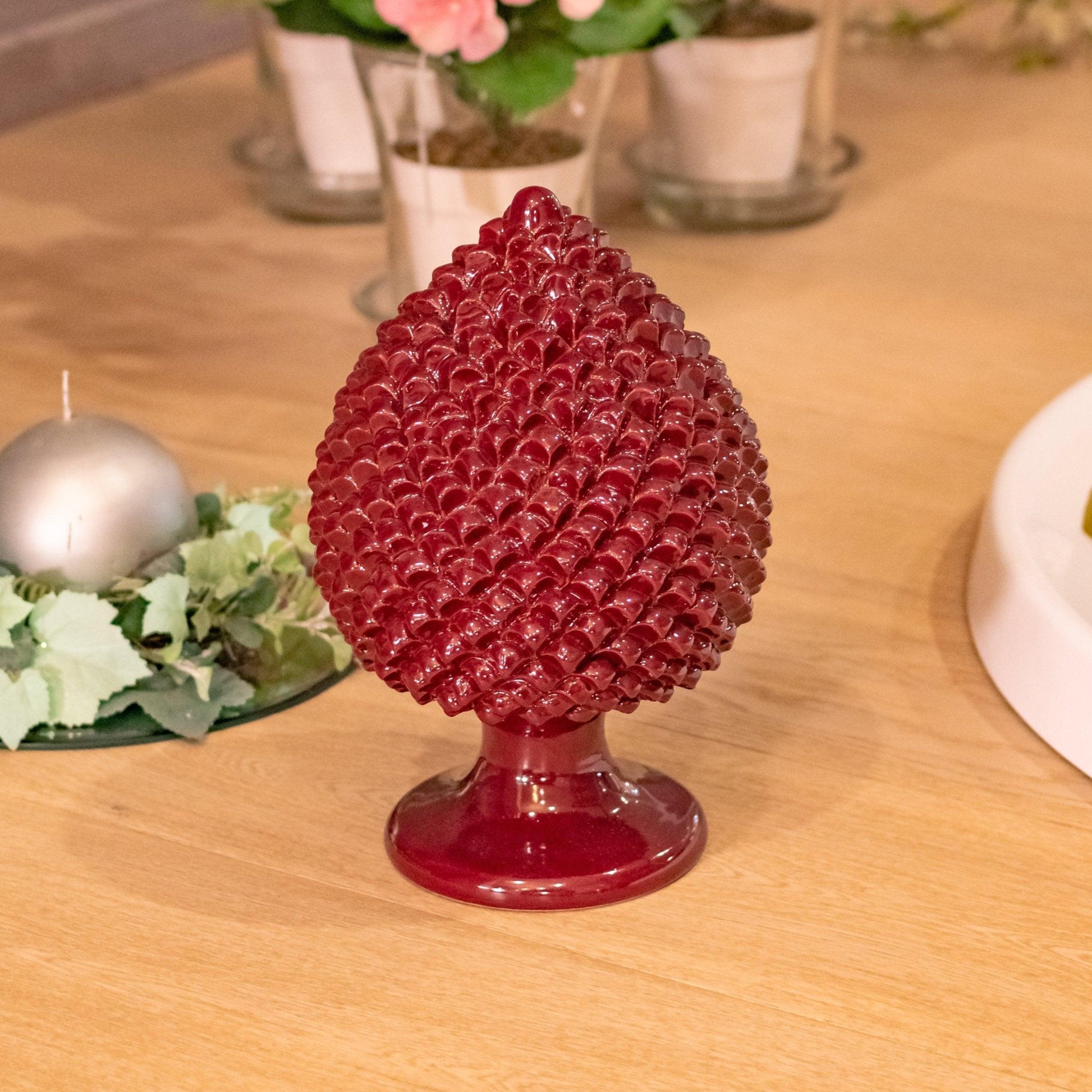 Pigna artigianale di Caltagirone modellata a mano altezza 15/40 cm Bordeaux integrale