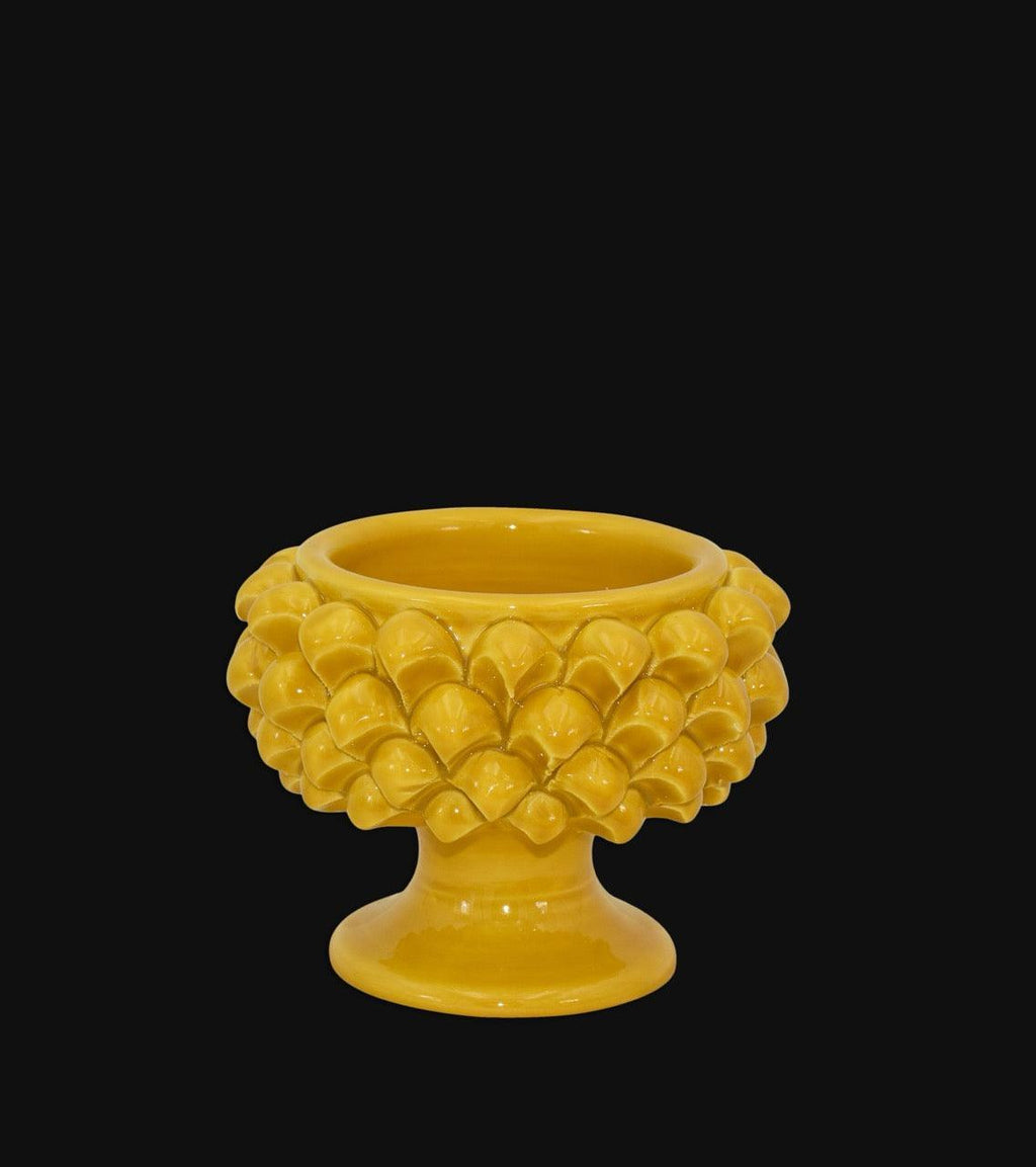 Vaso mezza pigna senape in ceramica di Caltagirone